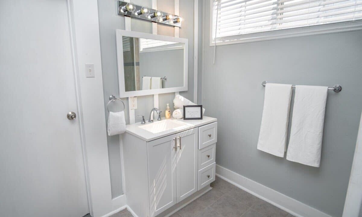 Photo of Bathroom in Five Points