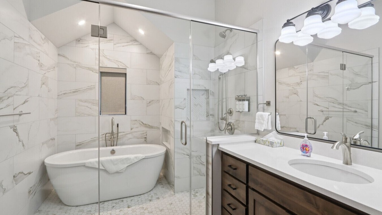 Photo of Bathroom in Lake Delton