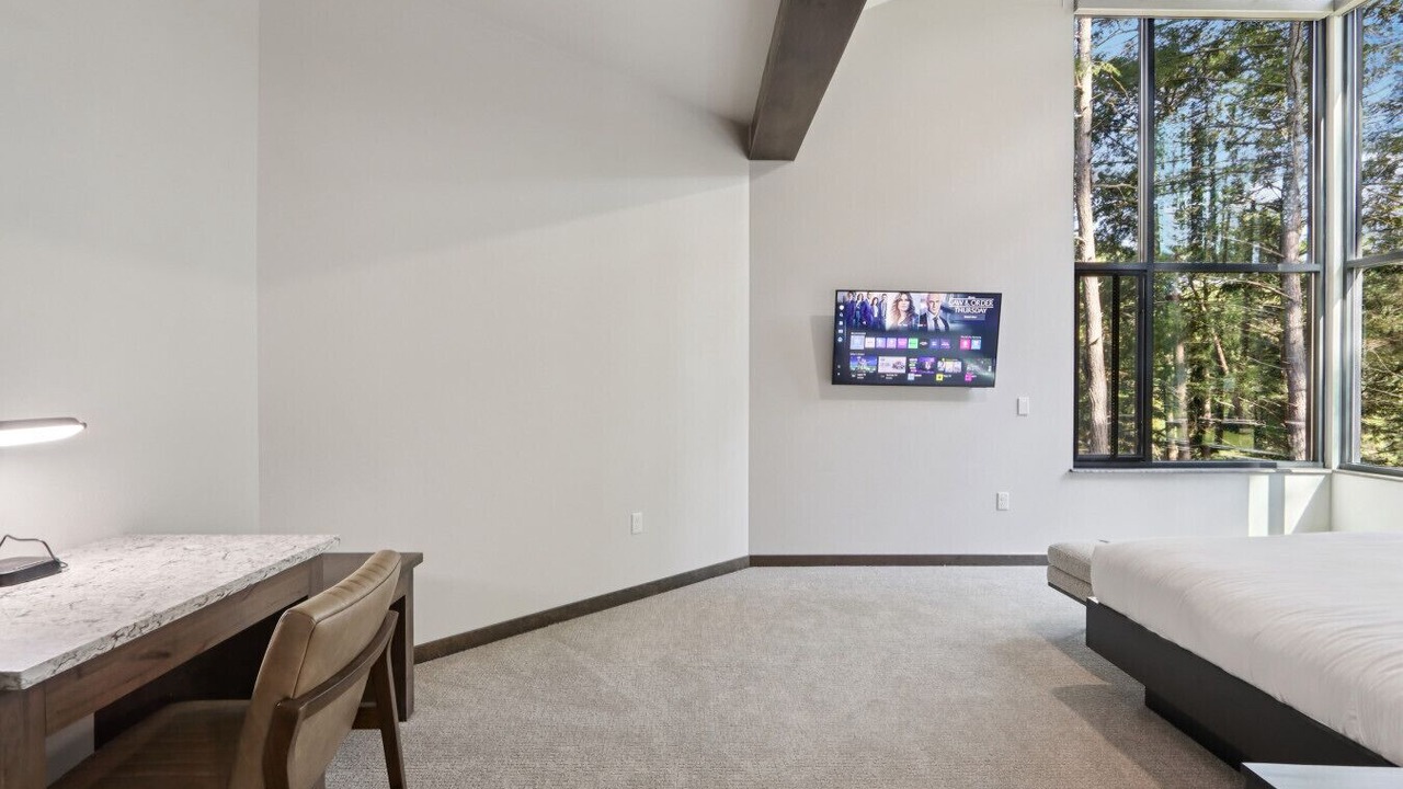 Photo of Bedroom in Lake Delton