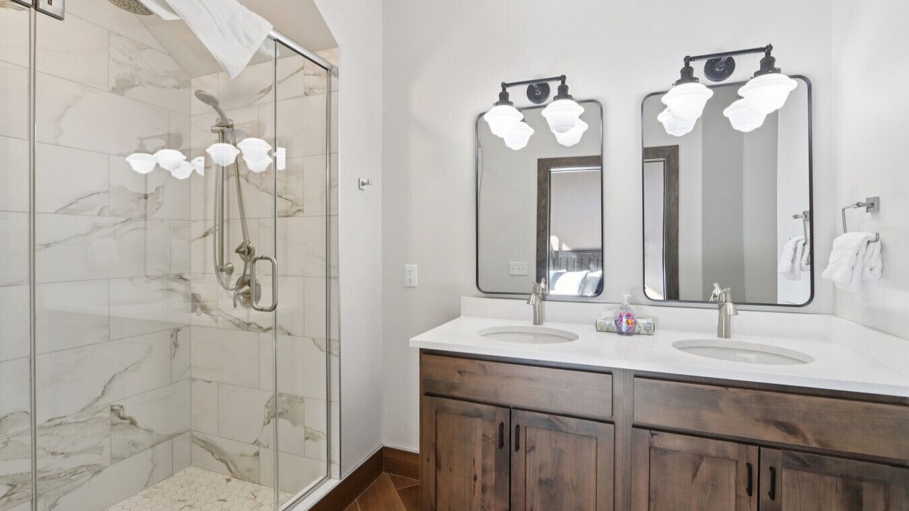 Photo of Bathroom in Lake Delton