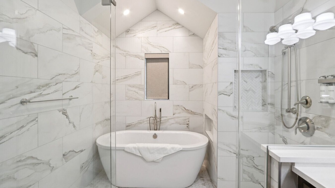 Photo of Bathroom in Lake Delton