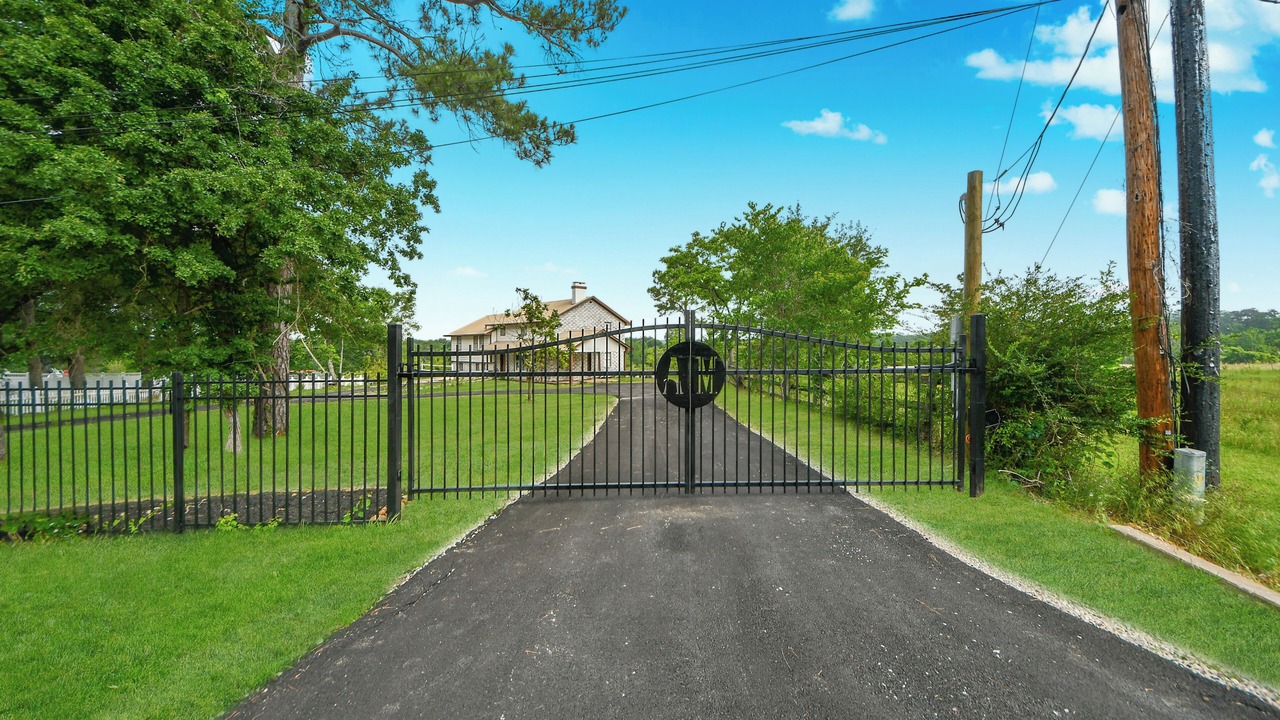 Photo of Outdoor in Blue Bell Estates