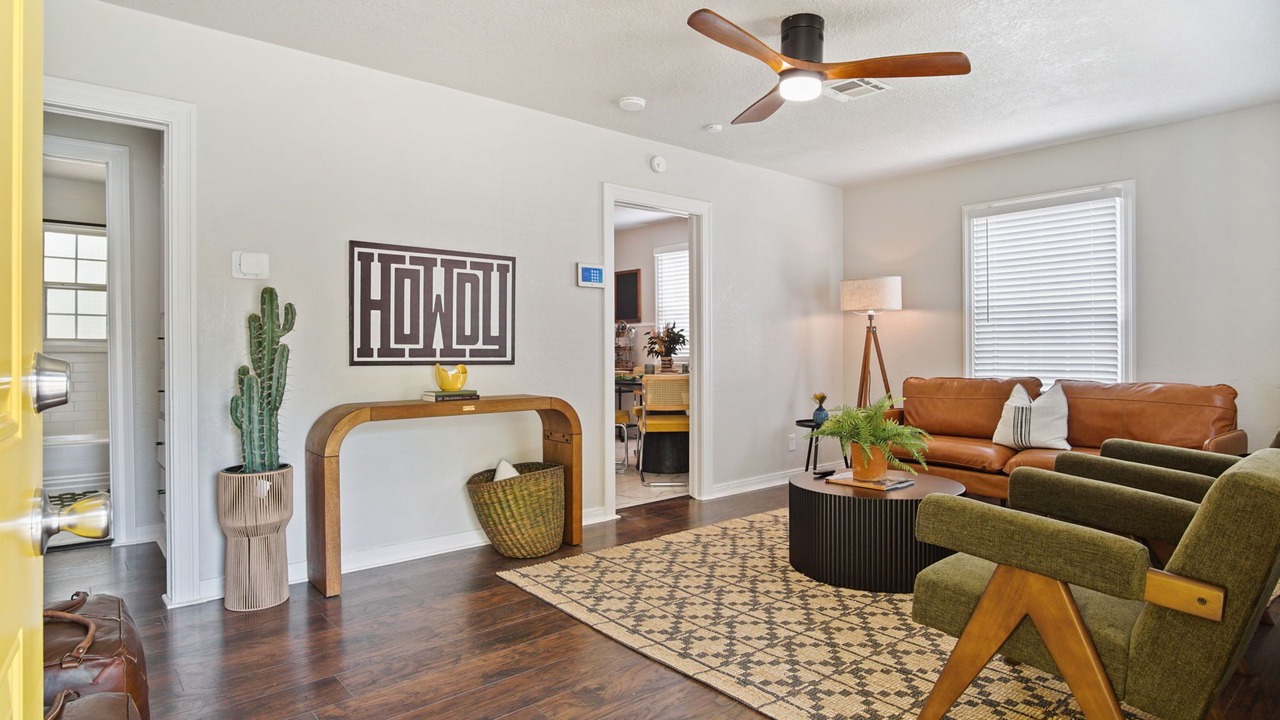 Photo of Livingroom in Norman