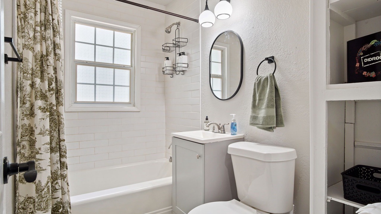 Photo of Bathroom in Norman