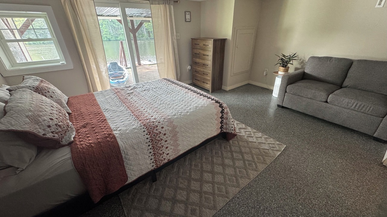 Photo of Bedroom in Charlton