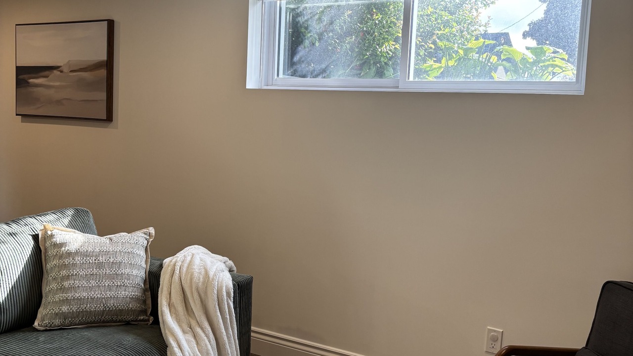 Photo of Livingroom in Bowmanville