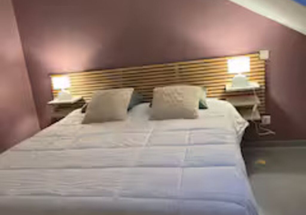 Photo of Bedroom in Langres