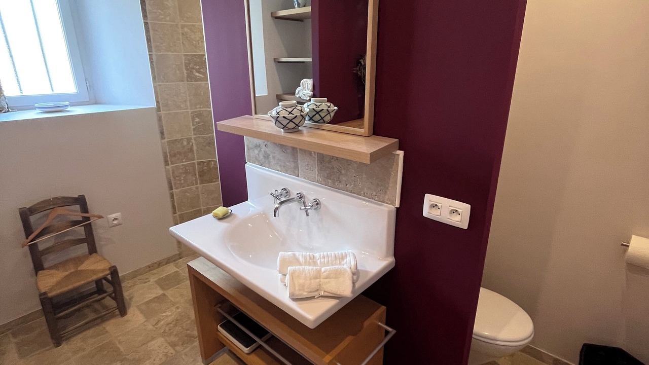 Photo of Bathroom in Saint-Pierre-de-Buzet