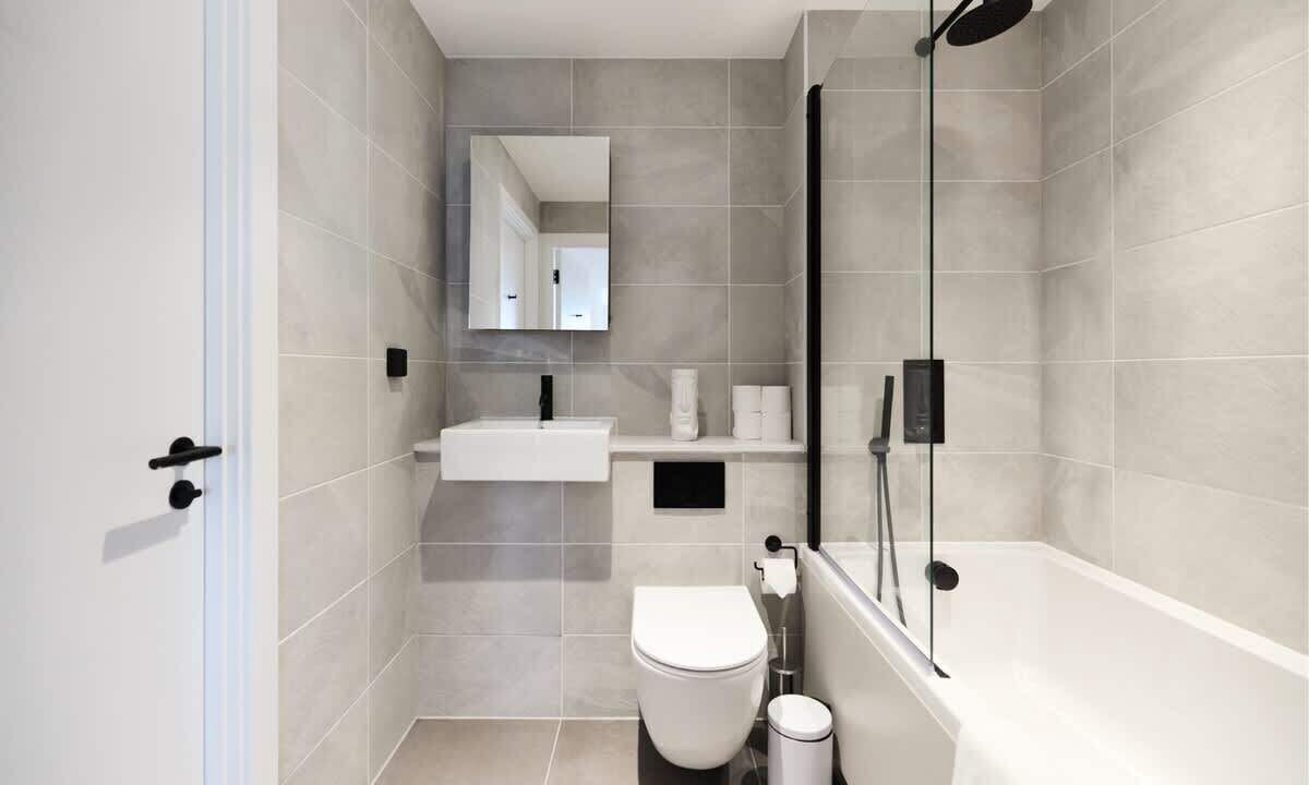 Photo of Bathroom in Tottenham Green