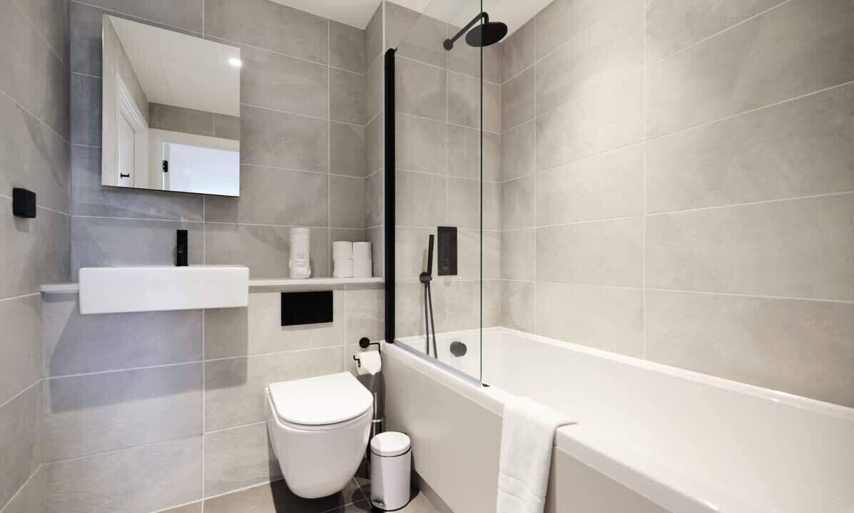 Photo of Bathroom in Tottenham Green