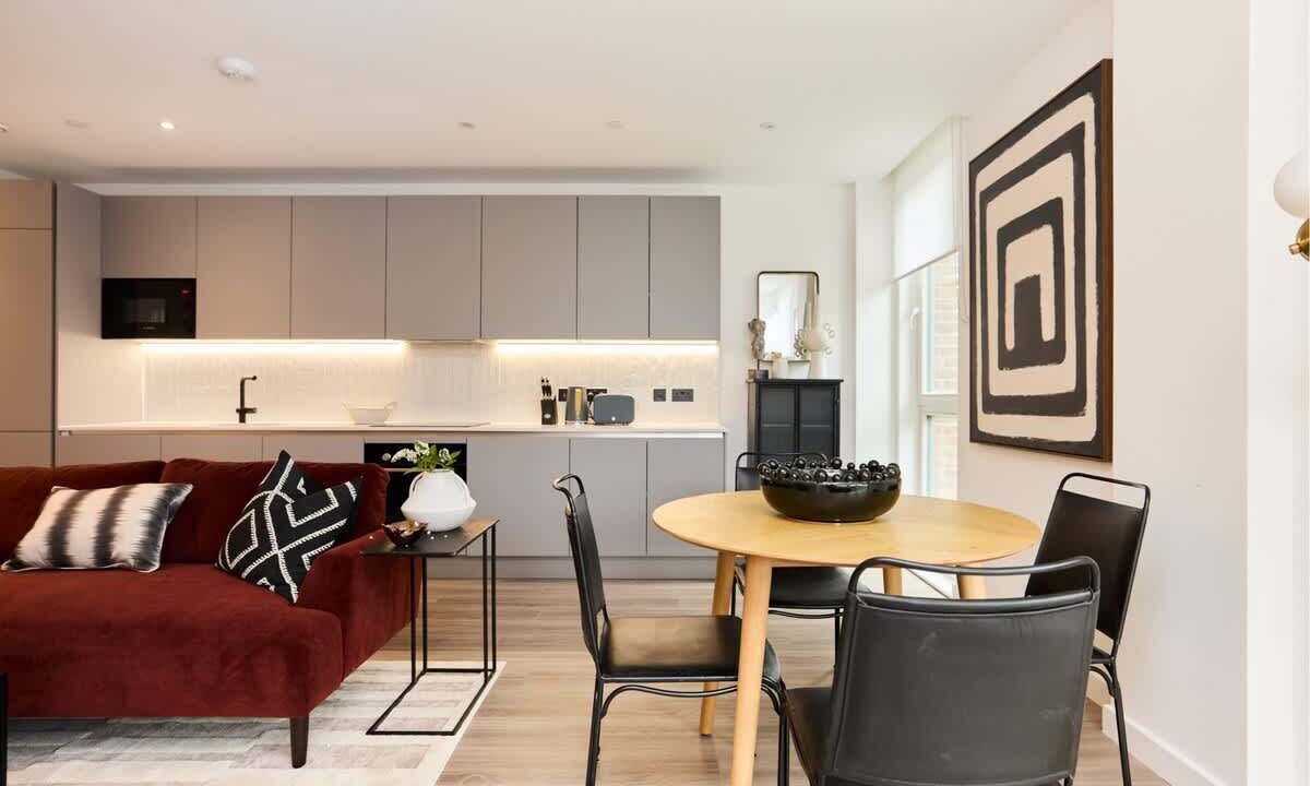 Photo of Others in Tottenham Green