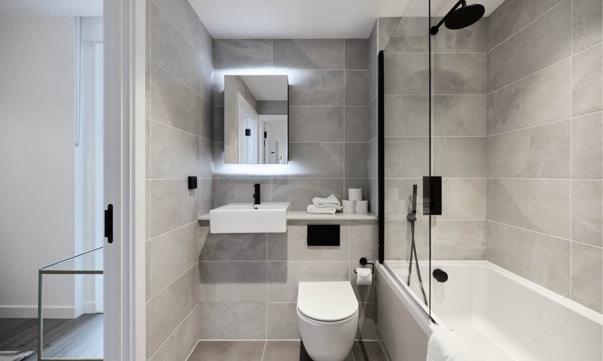 Photo of Bathroom in Tottenham Green