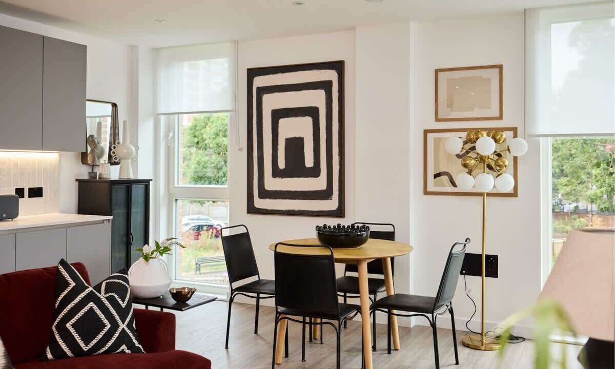 Photo of Others in Tottenham Green