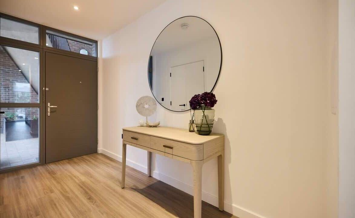 Photo of Others in Tottenham Green