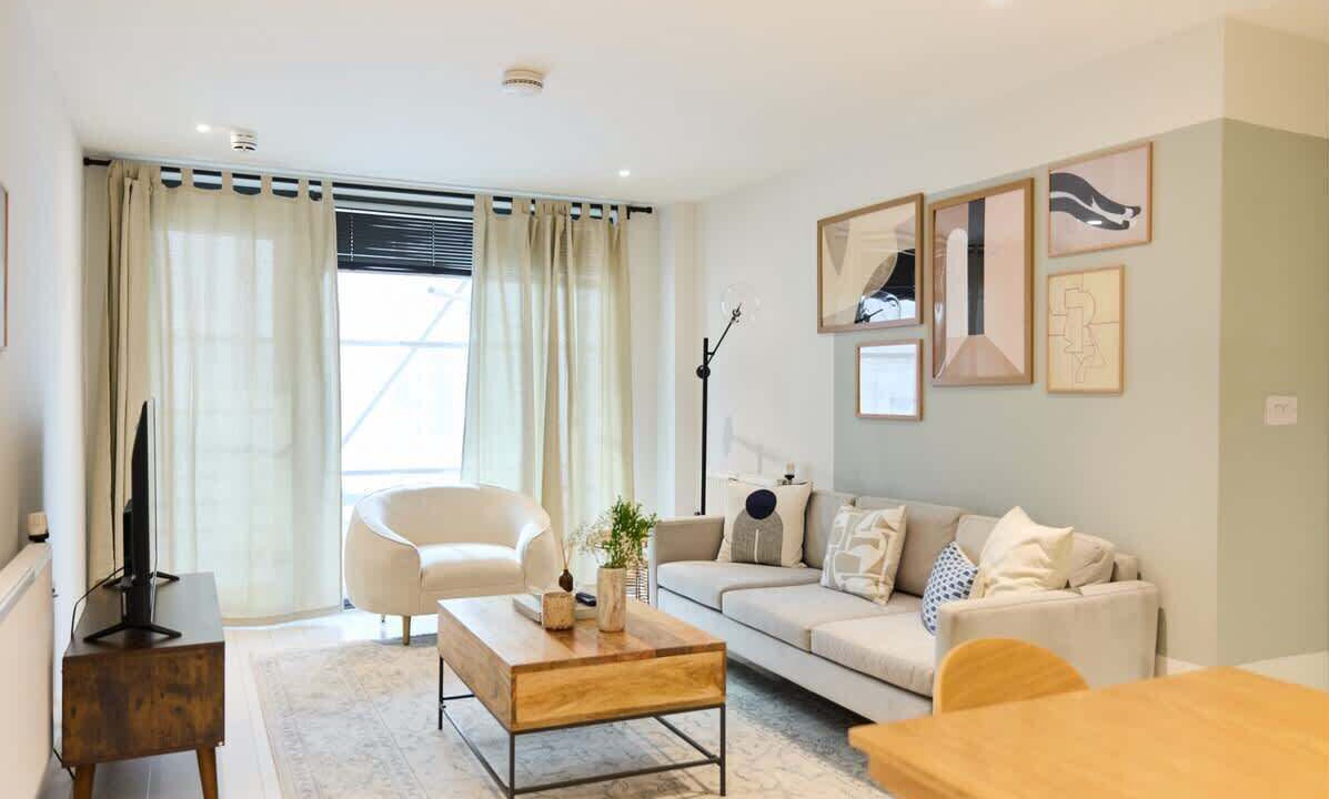 Photo of Livingroom in Tottenham Hale