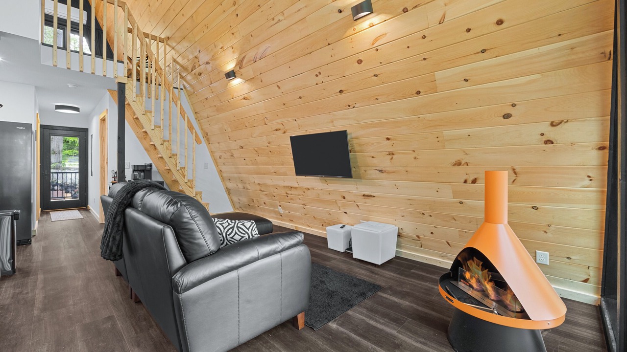 Photo of Livingroom in Town of Torrey