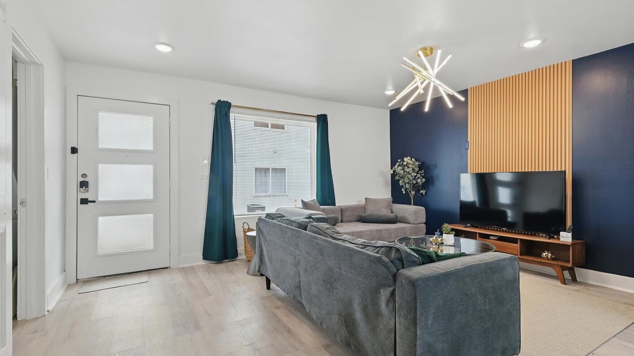 Photo of Livingroom in Old East Dallas