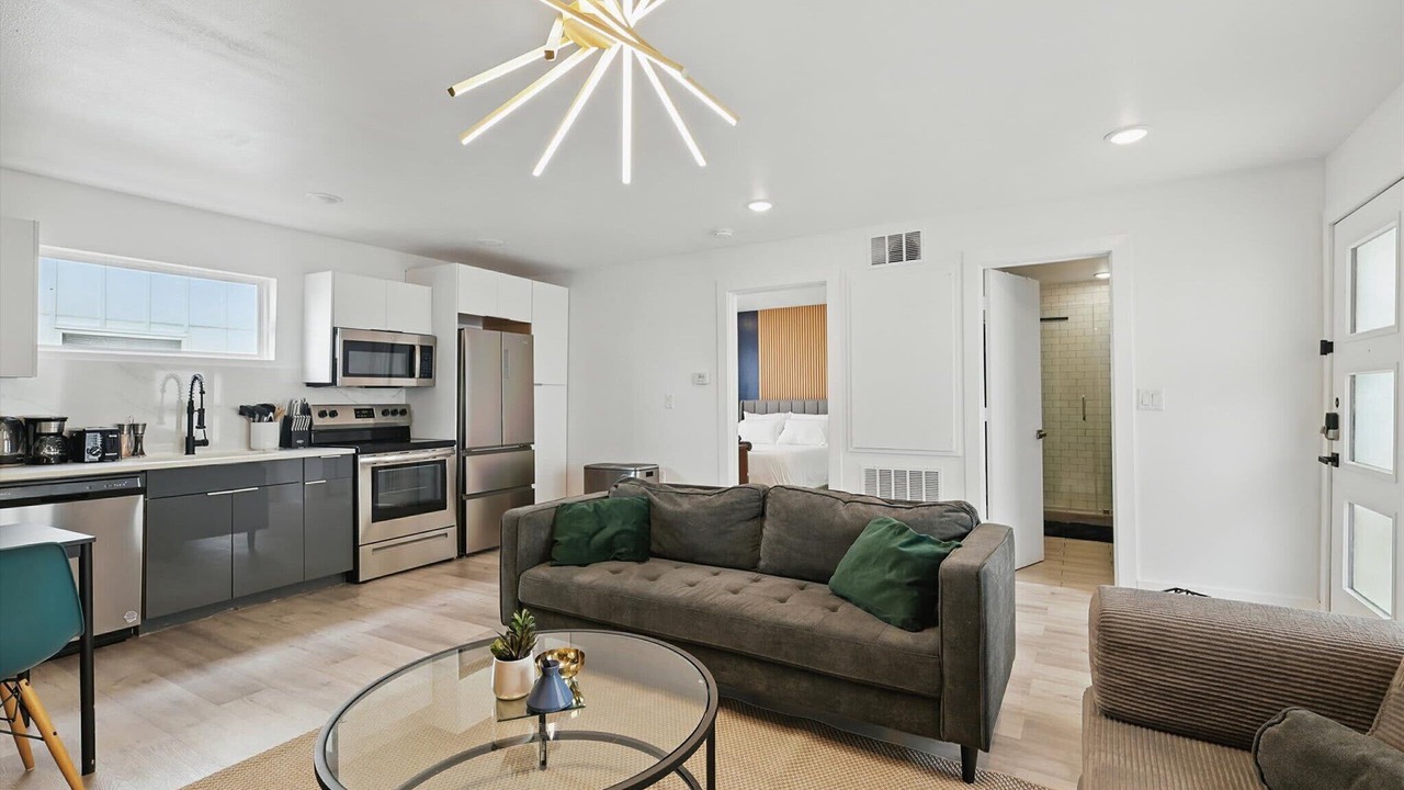 Photo of Livingroom in Old East Dallas