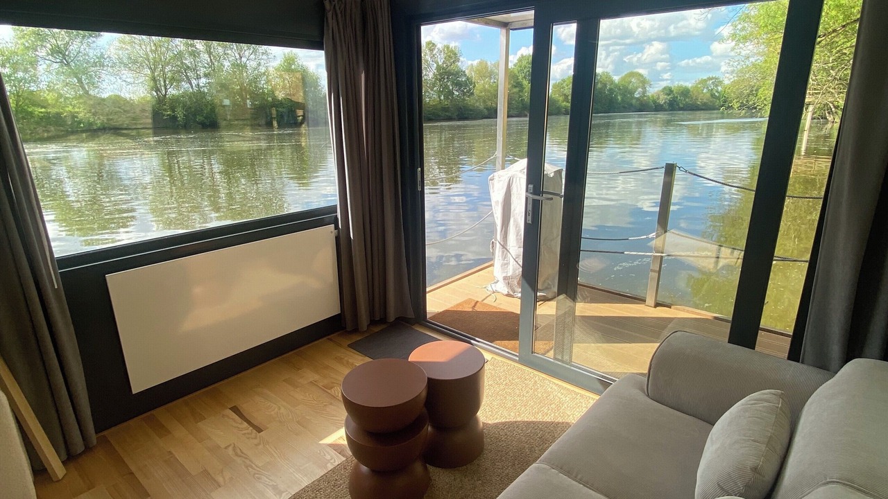 Photo of Livingroom in Montreuil-Juigne