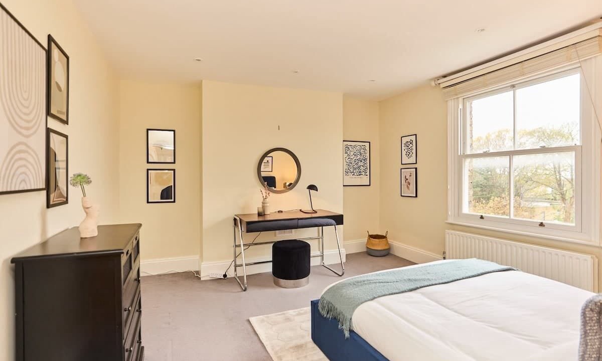 Photo of Bedroom in Peckham Rye