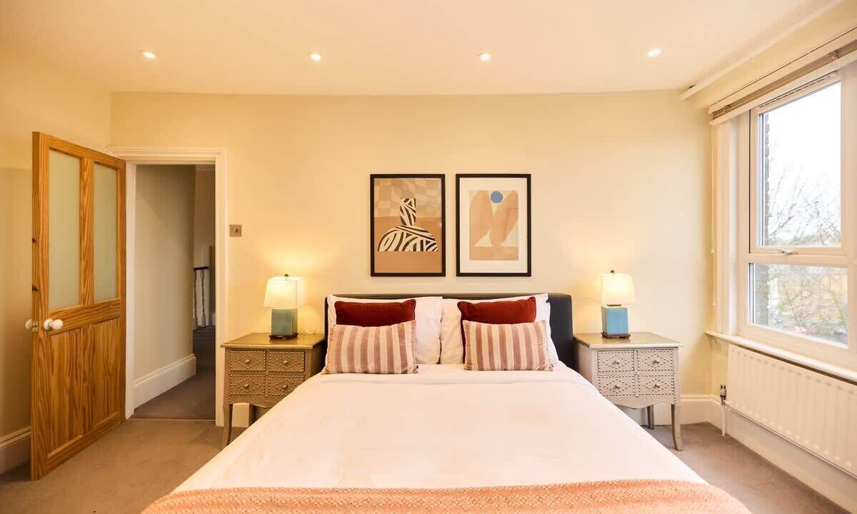 Photo of Bedroom in Peckham Rye