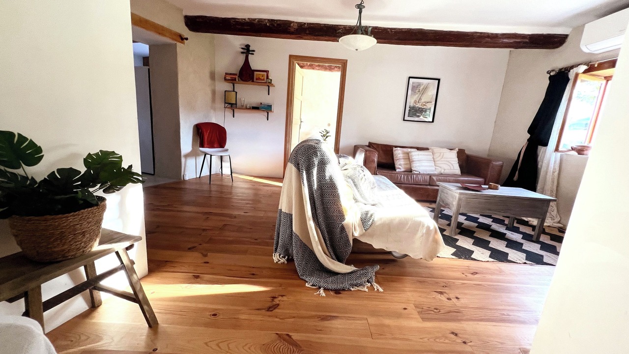 Photo of Livingroom in Quillan