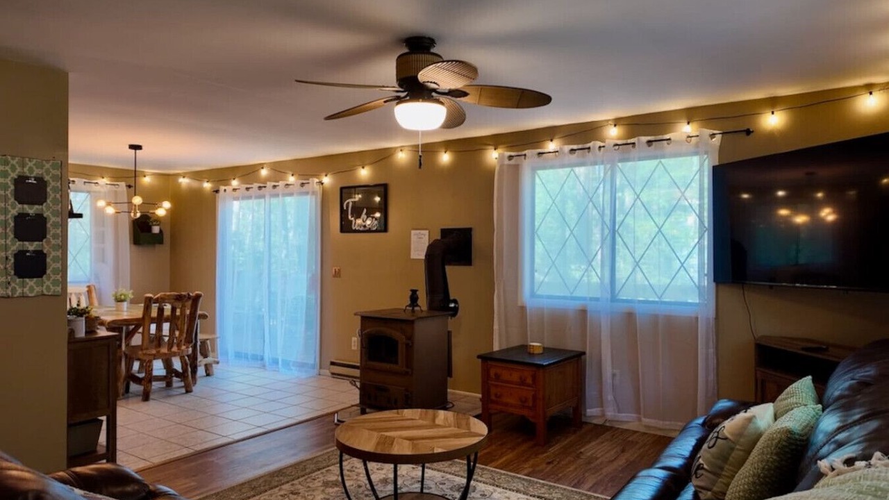 Photo of Livingroom in Gouldsboro
