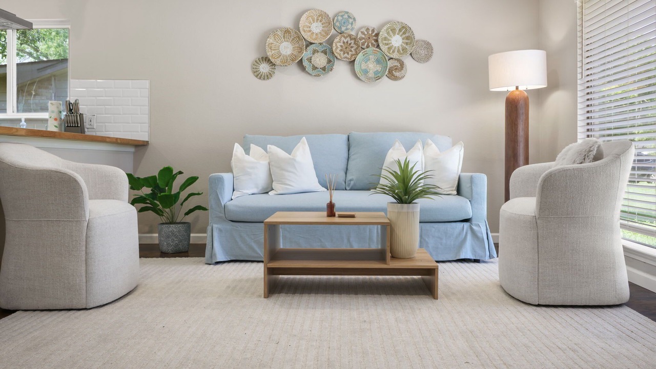 Photo of Livingroom in Leon Valley