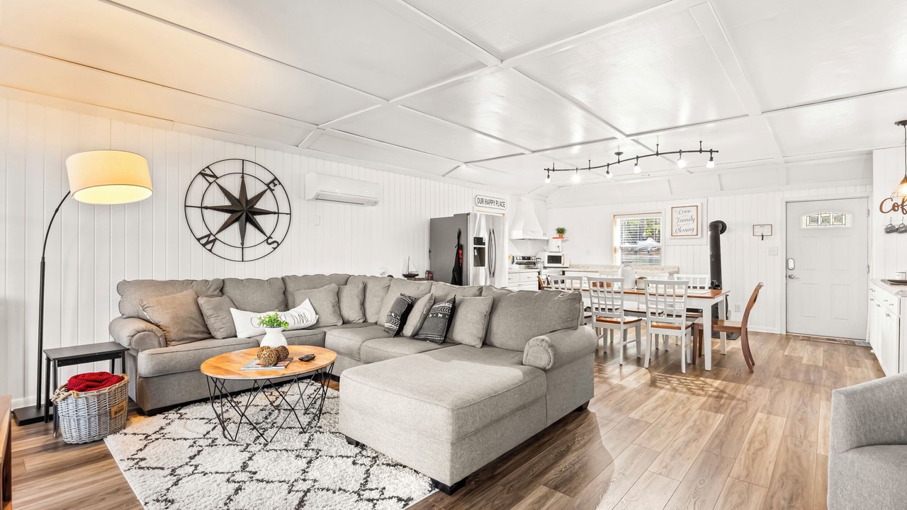 Photo of Livingroom in Littleton