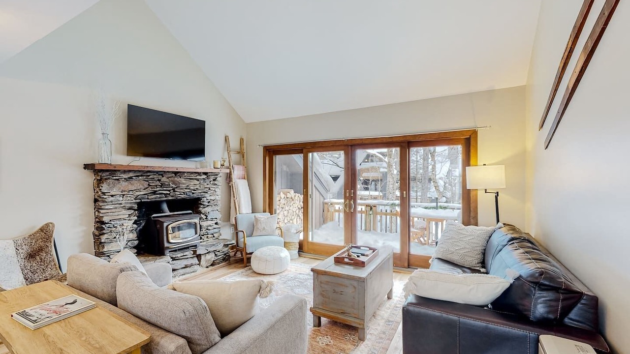 Photo of Livingroom in Waitsfield