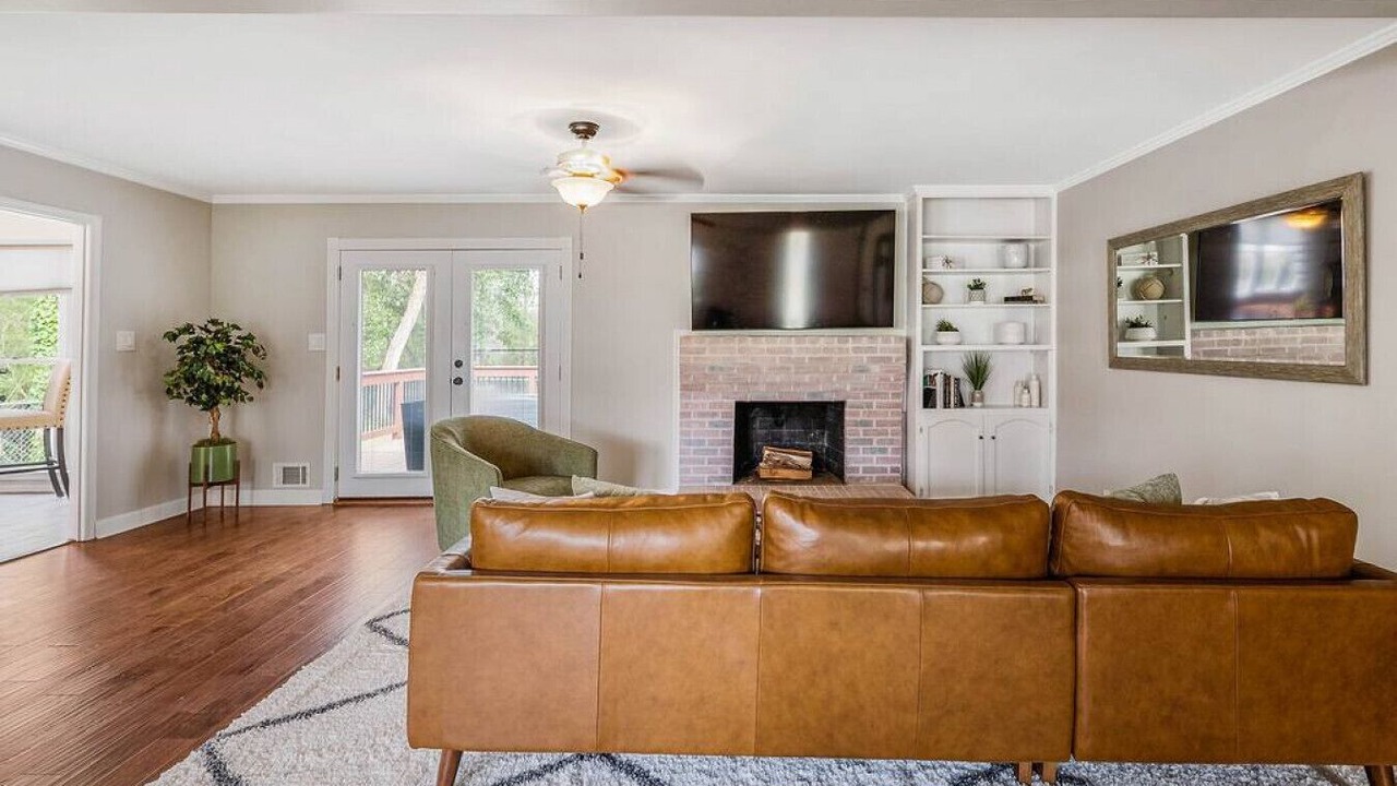 Photo of Livingroom in Macon