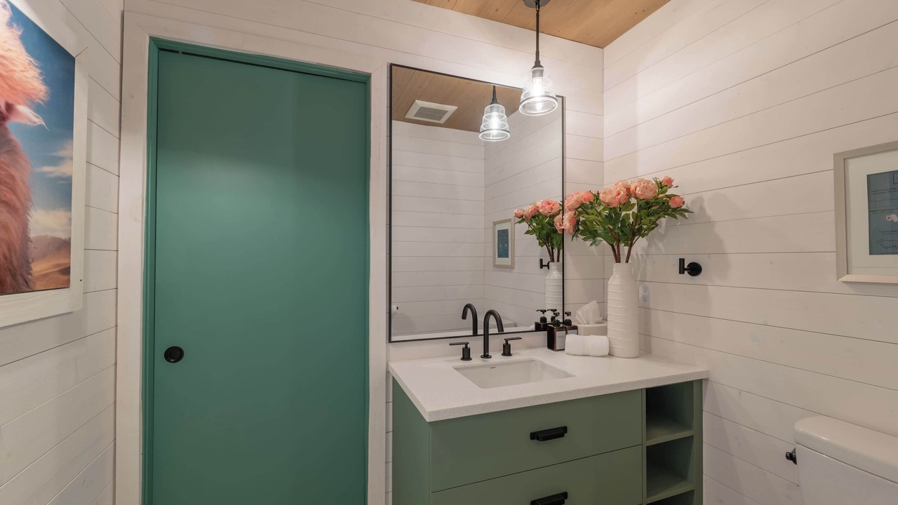 Photo of Bathroom in Saint-Joseph-de-la-Rive