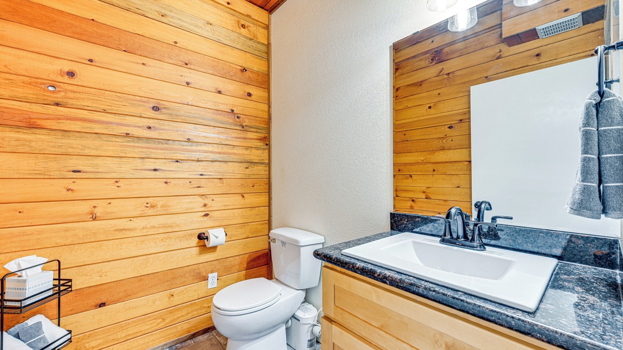 Photo of Bathroom in Paradise Estates