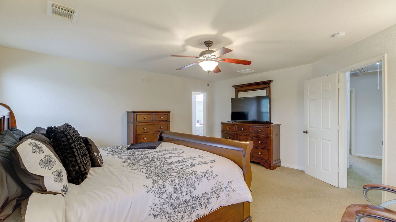 Photo of Bedroom in Baytown