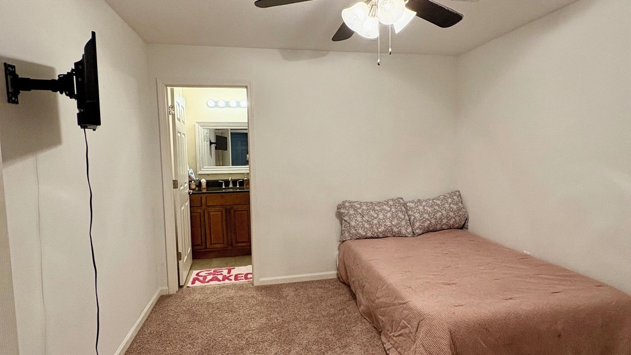 Photo of Bedroom in Pangburn