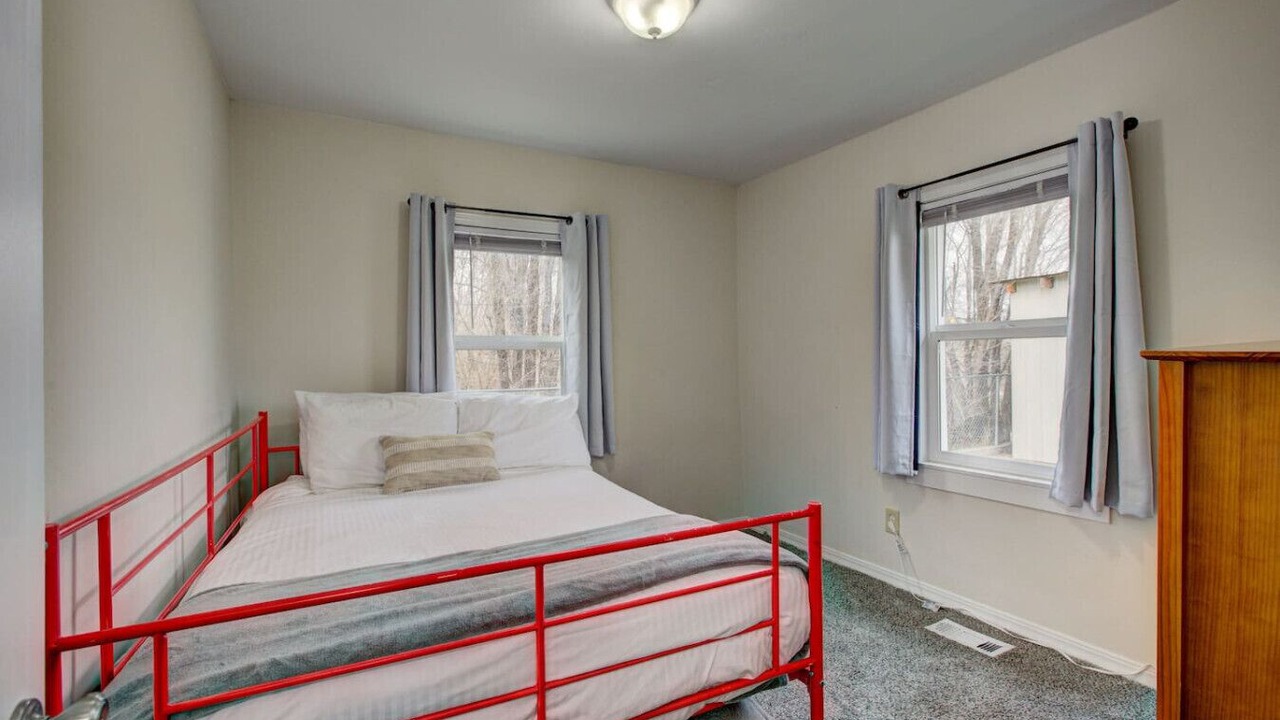 Photo of Others in Star