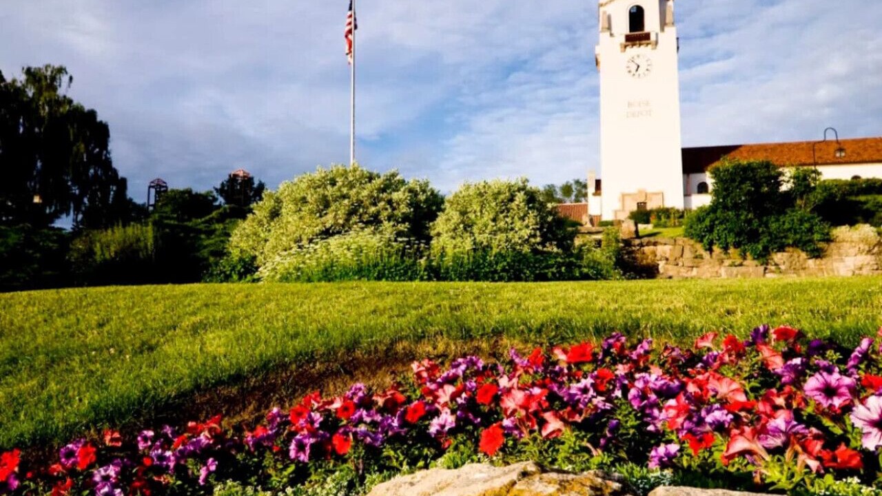 Photo of Others in Star