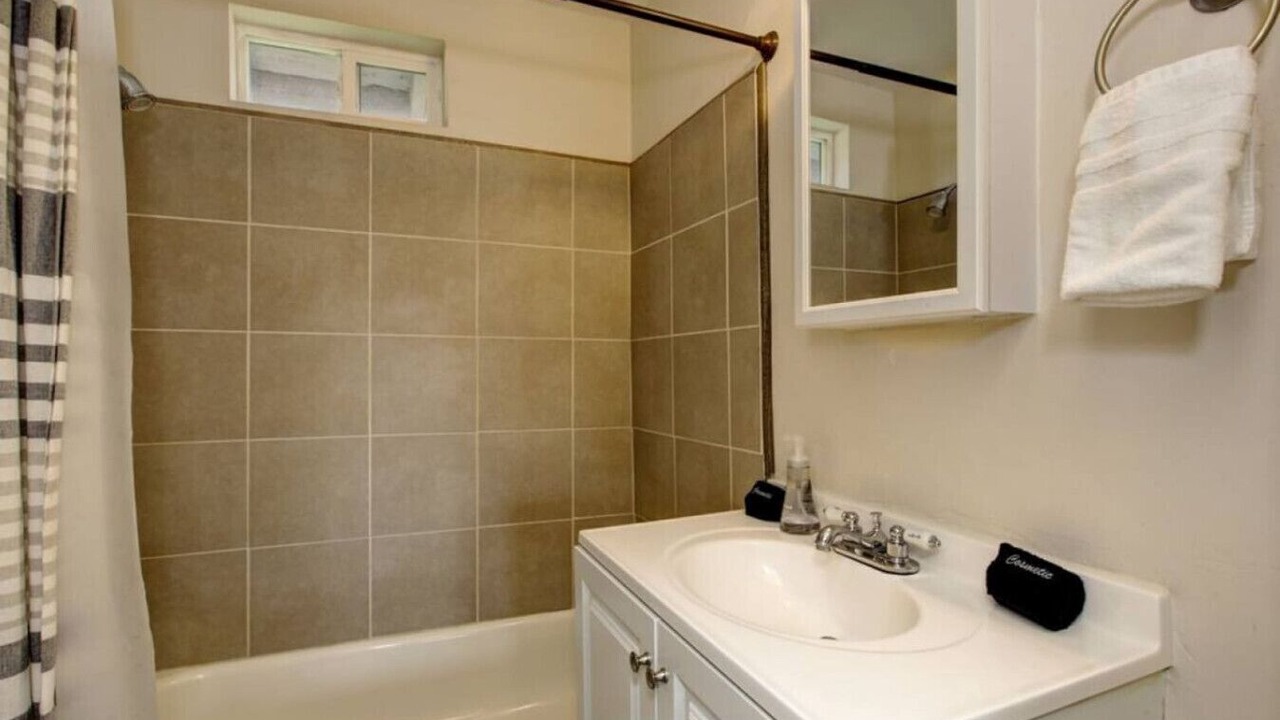 Photo of Bathroom in Star