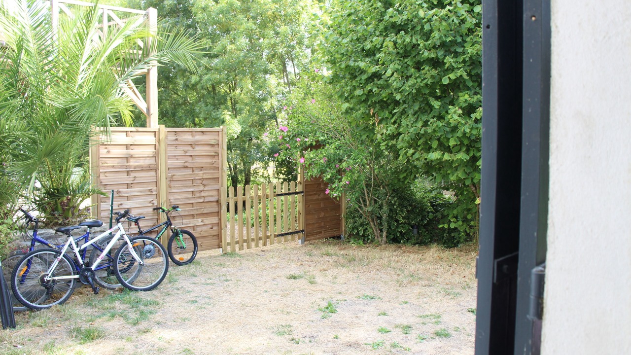 Photo of Outdoor in Saint-Hilaire-la-Palud