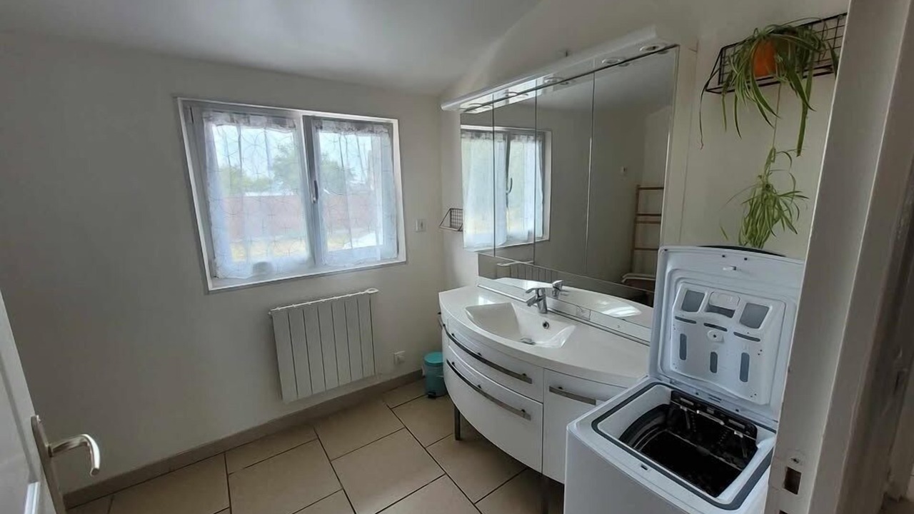 Photo of Bathroom in Trosly-Loire