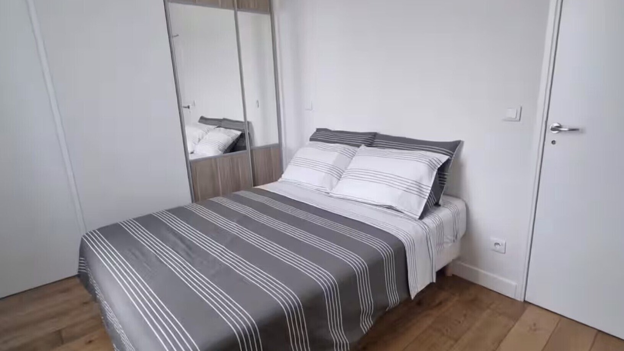 Photo of Bedroom in Arcueil