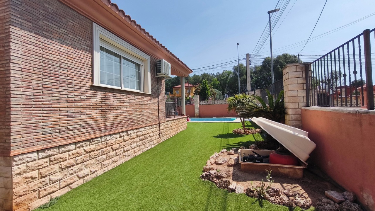 Photo of Outdoor in Torrent