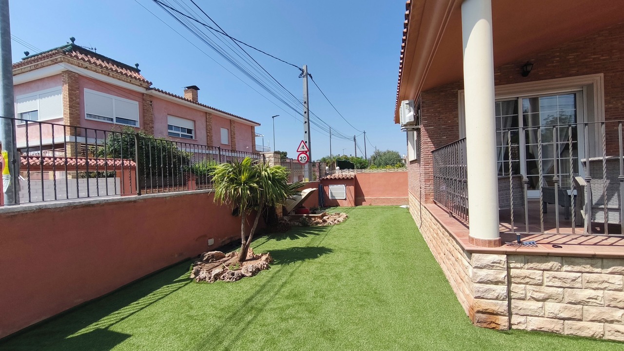 Photo of Outdoor in Torrent