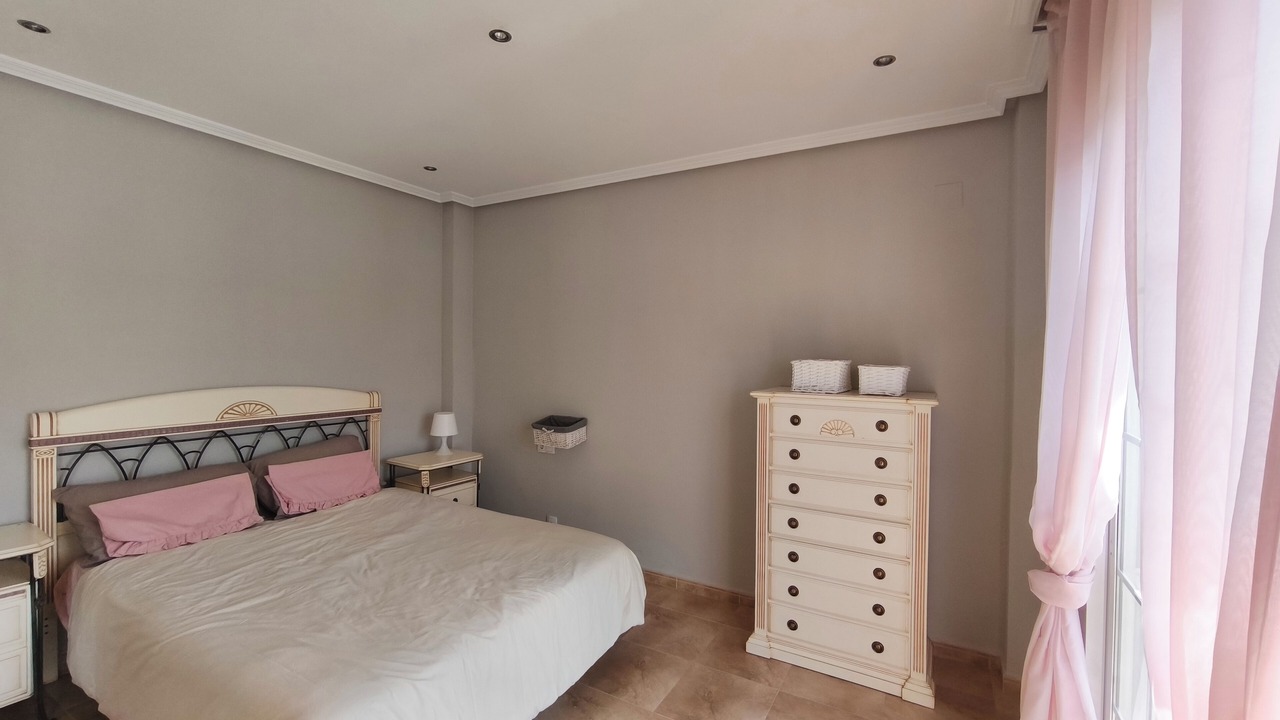 Photo of Bedroom in Torrent