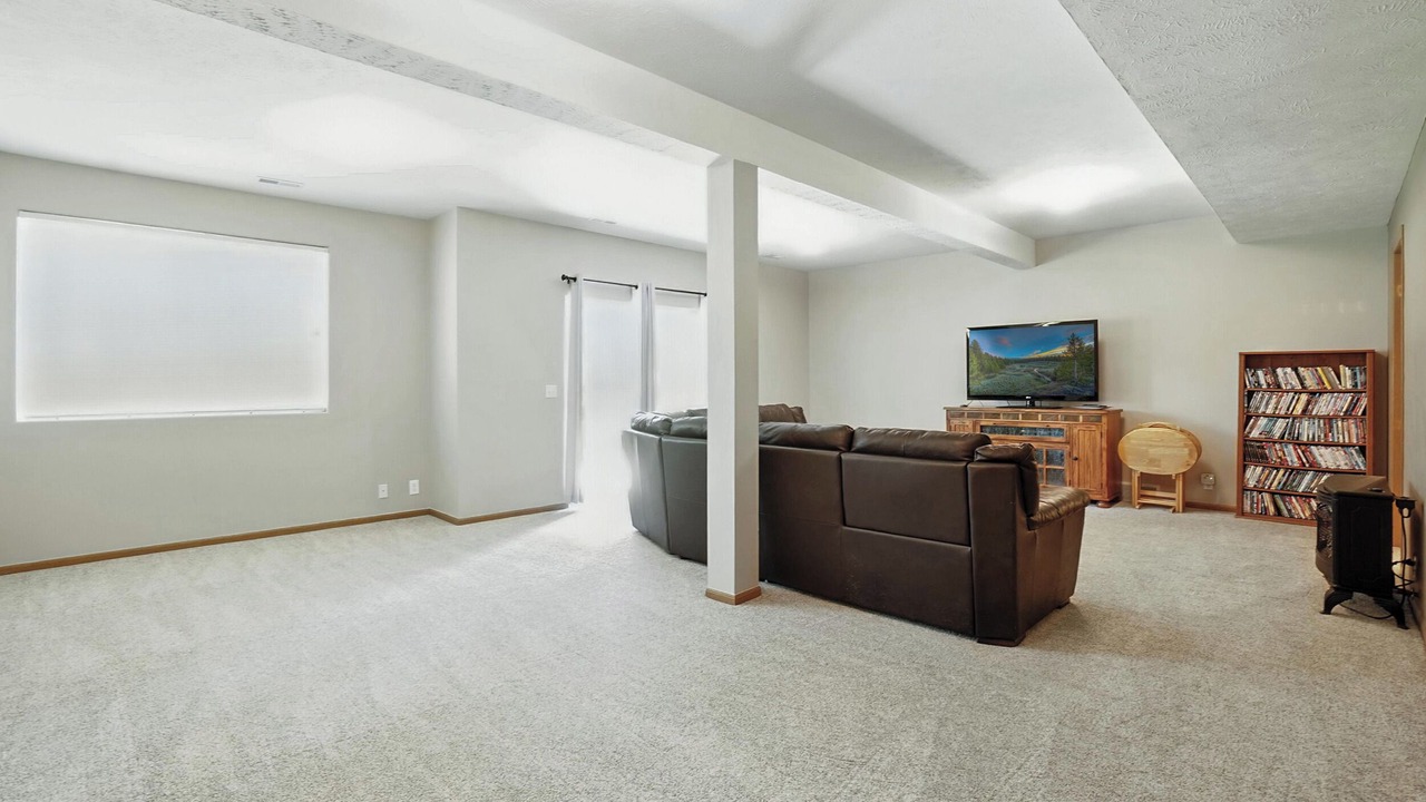 Photo of Livingroom in McArdle