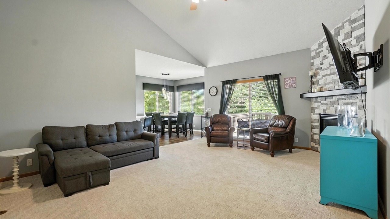 Photo of Livingroom in McArdle