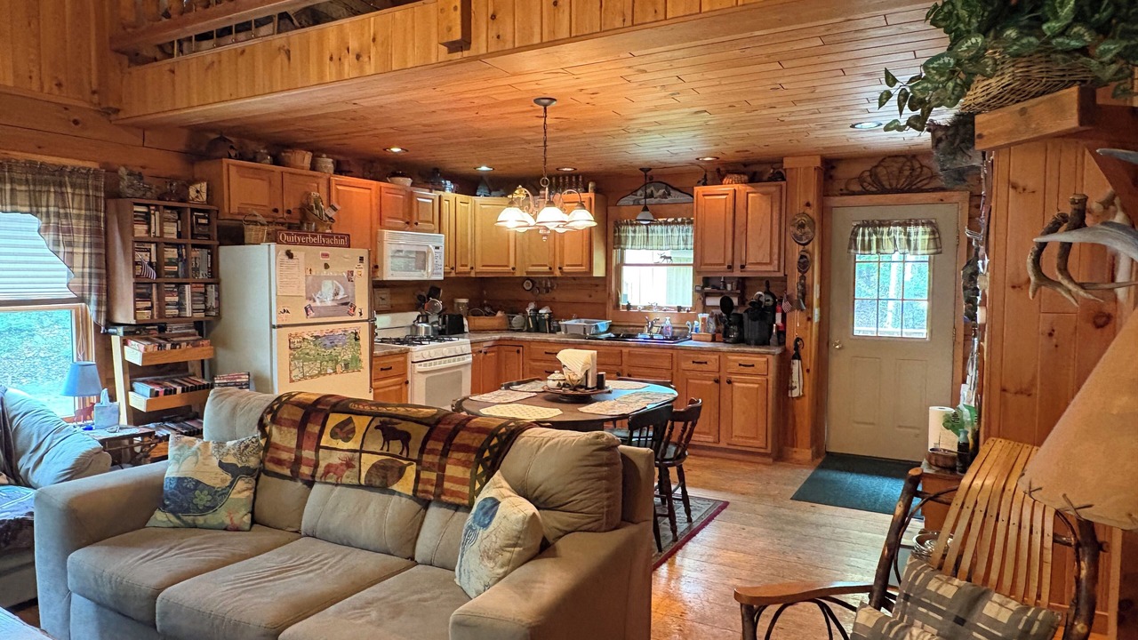 Photo of Livingroom in Greenville Junction