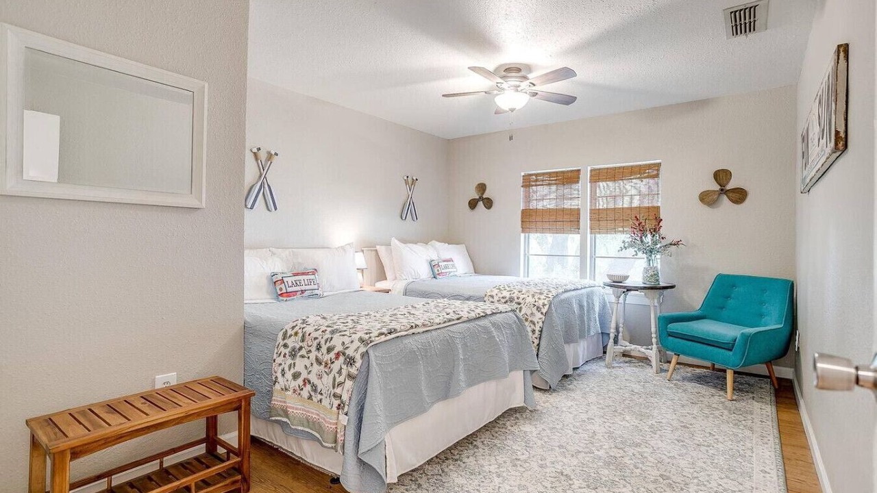 Photo of Bedroom in Laguna Park
