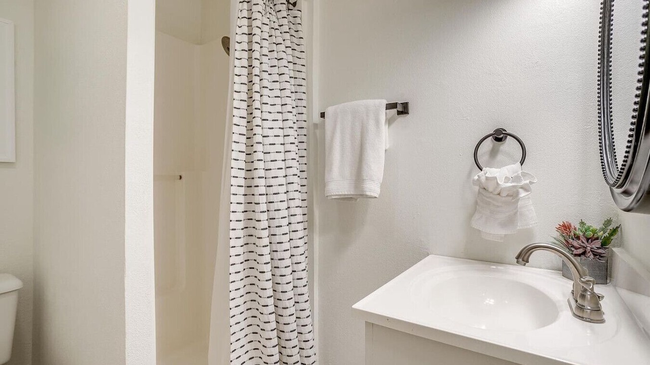 Photo of Bathroom in Laguna Park