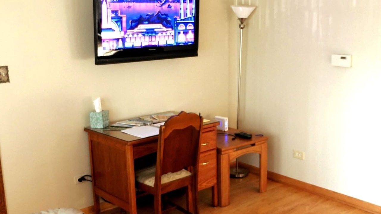 Photo of Bedroom in Palos Hills